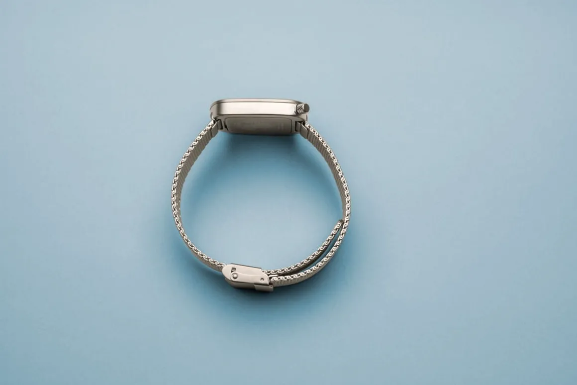Sale | brushed silver | 18034-004